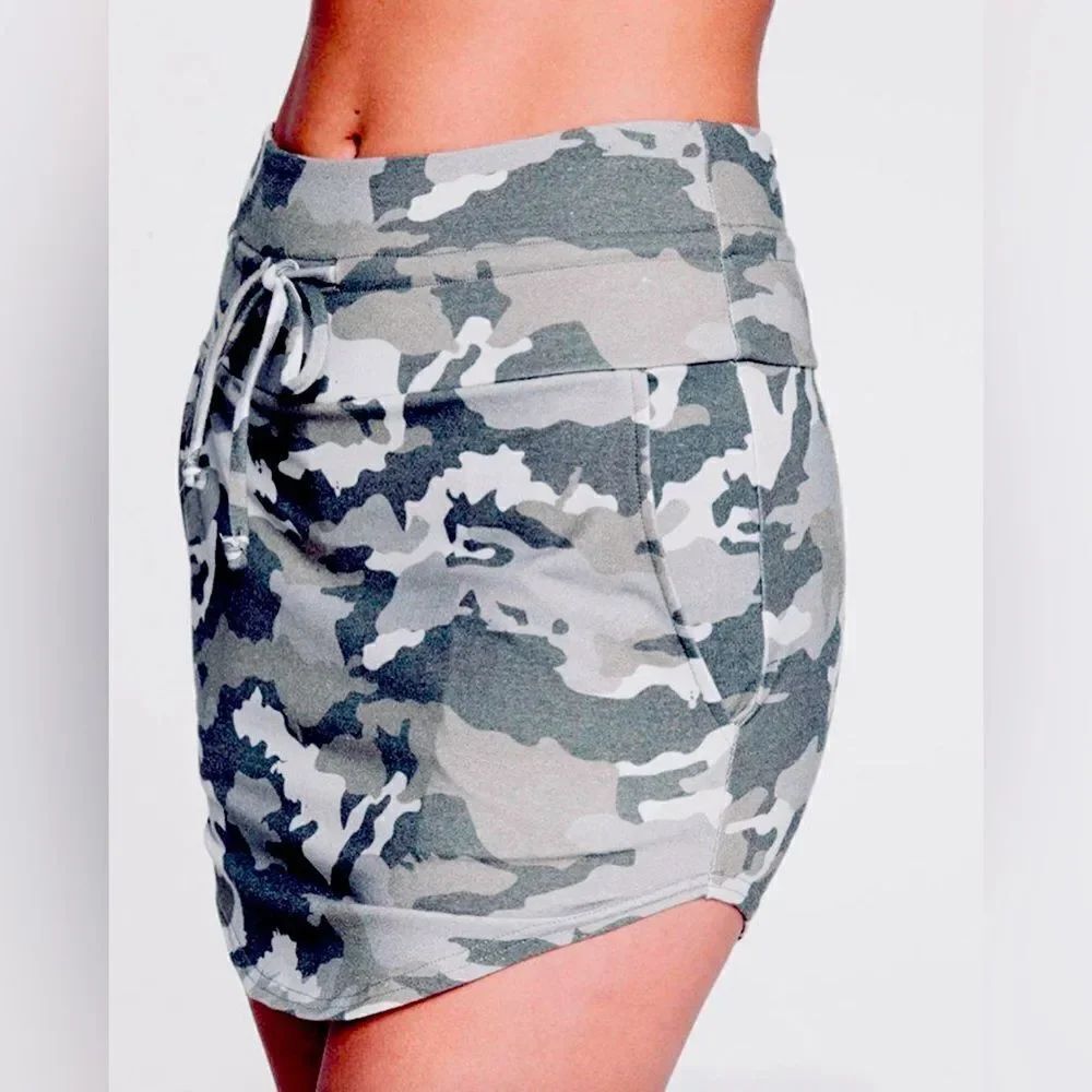 Chaser Camouflage Skort/Shorts Gray Small